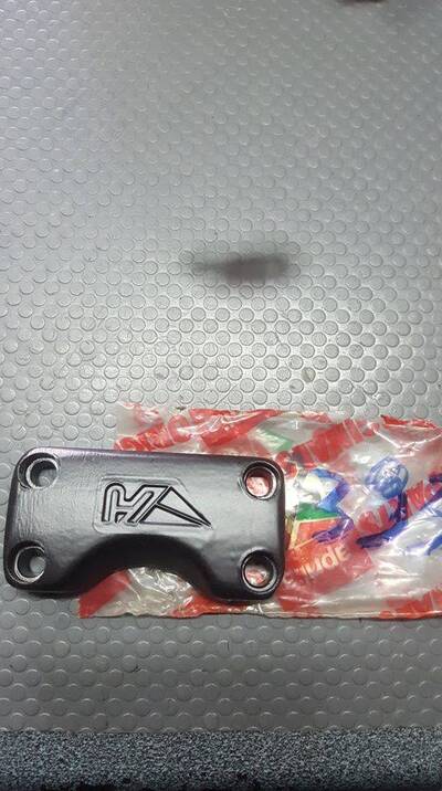 CAVALLOTTO FISSAGGIO MANUBRIO RED ROSE 50 125 Aprilia