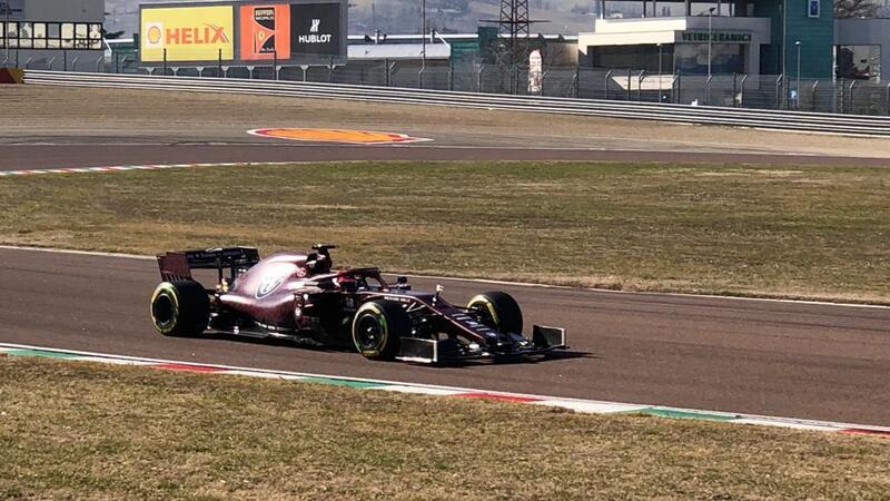 F1 2019: Alfa Romeo, ecco il primo giro in pista a Fiorano [Video]