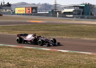 F1 2019: Alfa Romeo, ecco il primo giro in pista a Fiorano [Video]