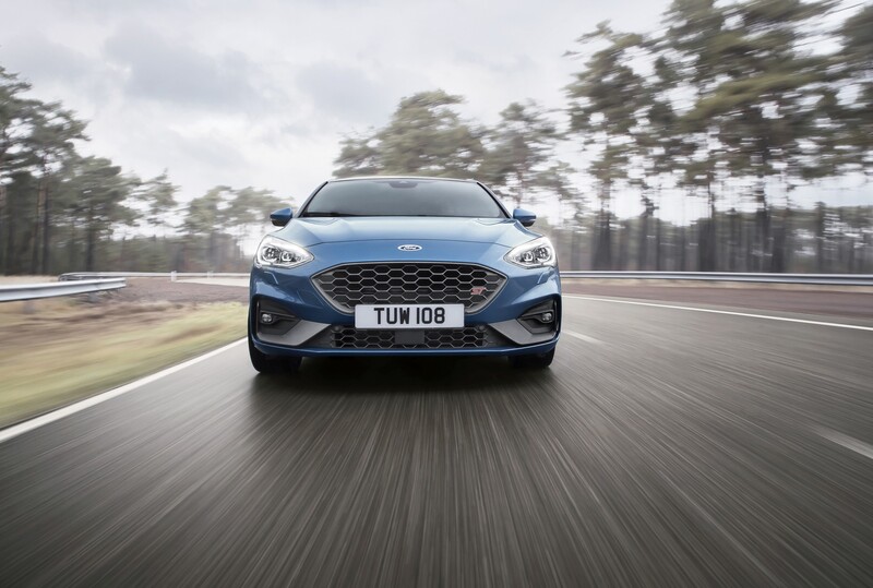 Il muso della Ford Focus ST 2019