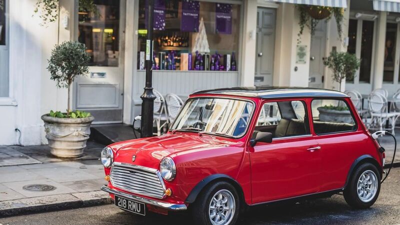 Vecchia Mini, Made in UK: 90mila euro per la special Swind con motore elettrico