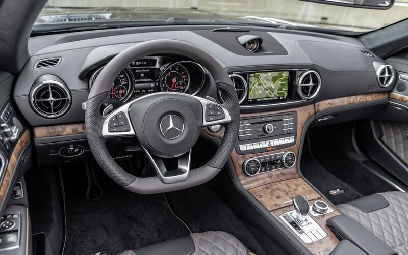 Interni super lusso per la Mercedes-Benz SL Grand Edition