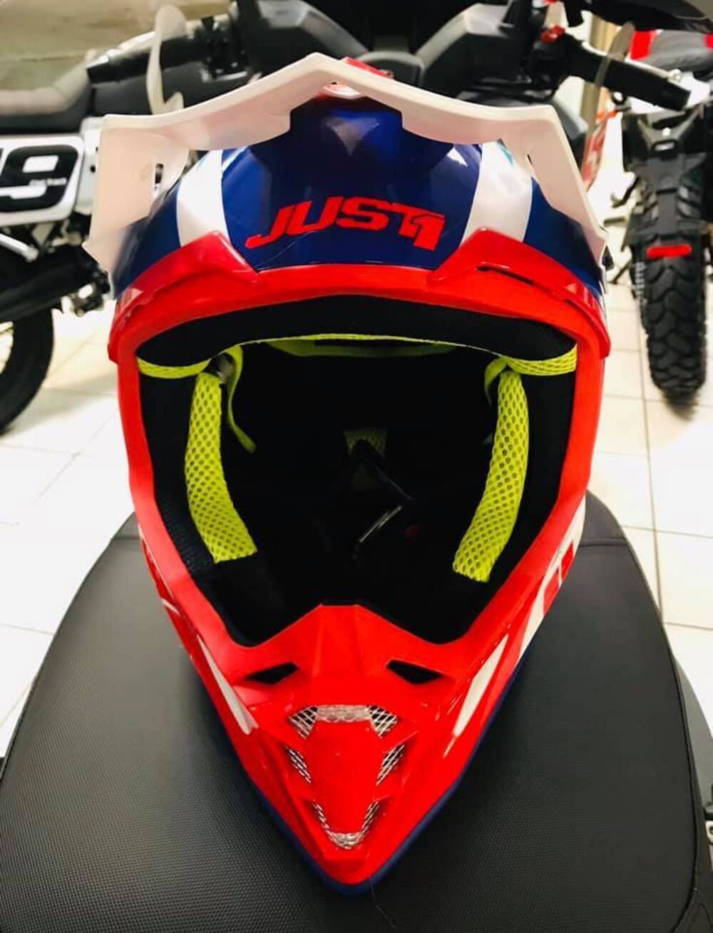 Casco cross JUST1 (4)