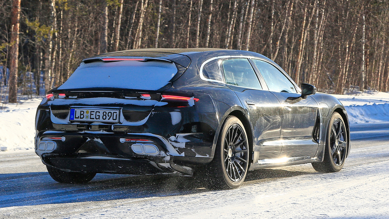 Porsche Taycan Sport Turismo, secondo modello elettrico