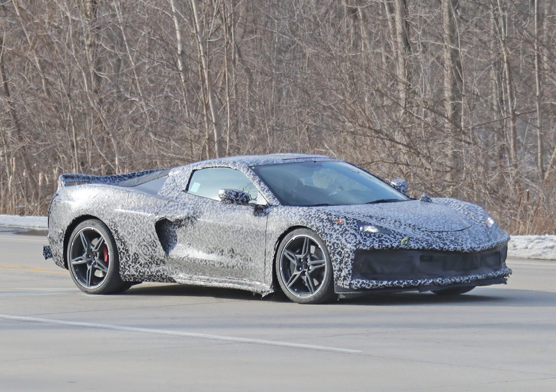 Corvette a motore centrale, comincia a definirsi [Foto Spia]