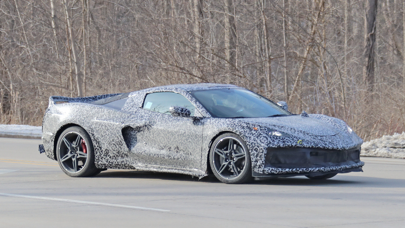 Corvette a motore centrale, comincia a definirsi [Foto Spia]