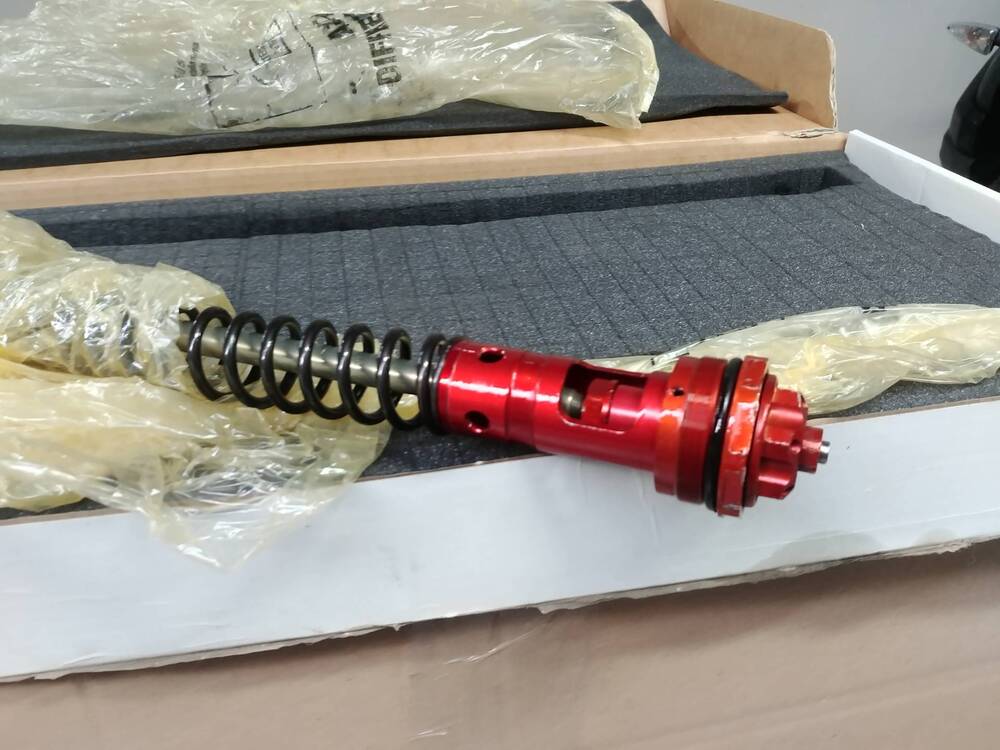 Sospensioni cartucce mupo lcrr yamaha mt-09 13-16 (3)