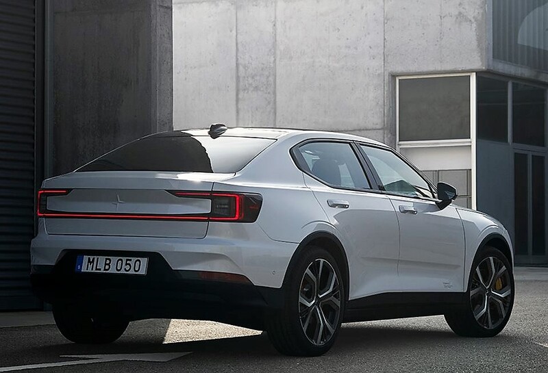 Ecco Polestar 2: la berlina elettrica fa sul serio con &euro; 39.000 [video]