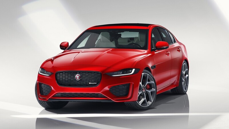 Nuova Jaguar XE: la berlina si rinnova da cima a fondo [Foto e video]