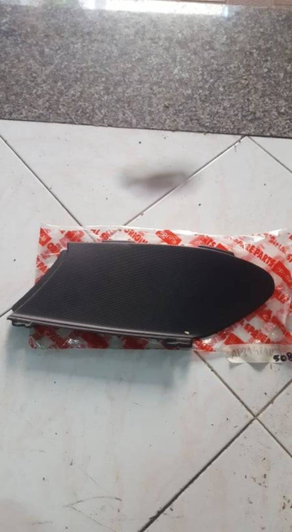 SPORTELLO LATERALE SX LEONARDO 125 150 Aprilia