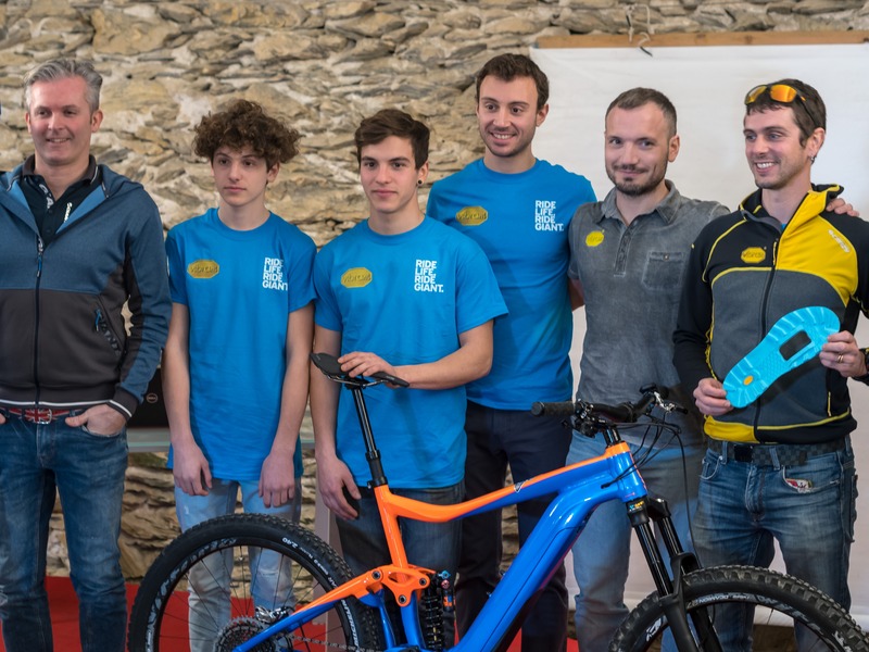 Vittorio Gambirasio passa all&#039;e-enduro con Giant