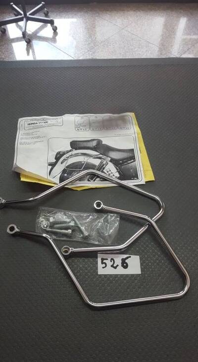 TELAIETTI LATERALI HONDA VT 750 C 1997 2002 Givi