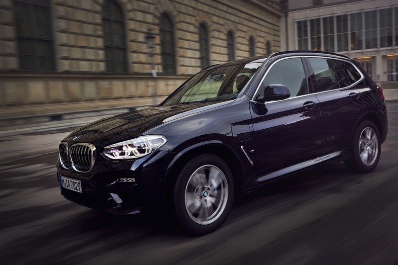 Il nuovo BMW X3 xDrive30e