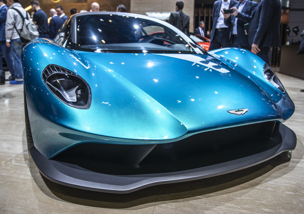 Aston Martin al Salone di Ginevra 2019 [Video]