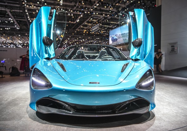 McLaren 720S Spider al Salone di Ginevra 2019 [Video]