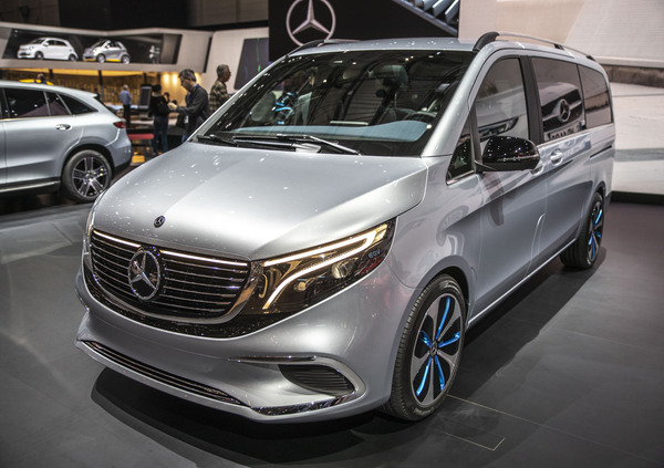 Mercedes EQV concept, esordio al Salone di Ginevra 2019 [Video]