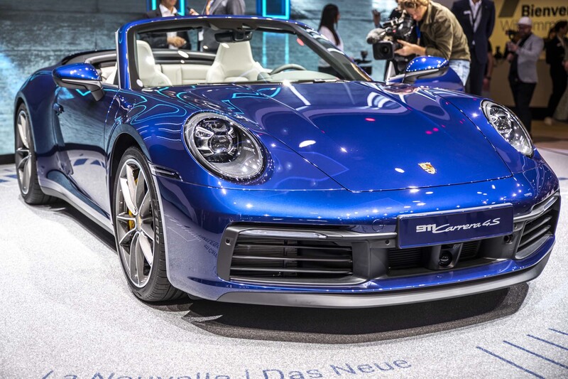 La nuova 911 debutta a Ginevra nella versione Cabrio della serie 992