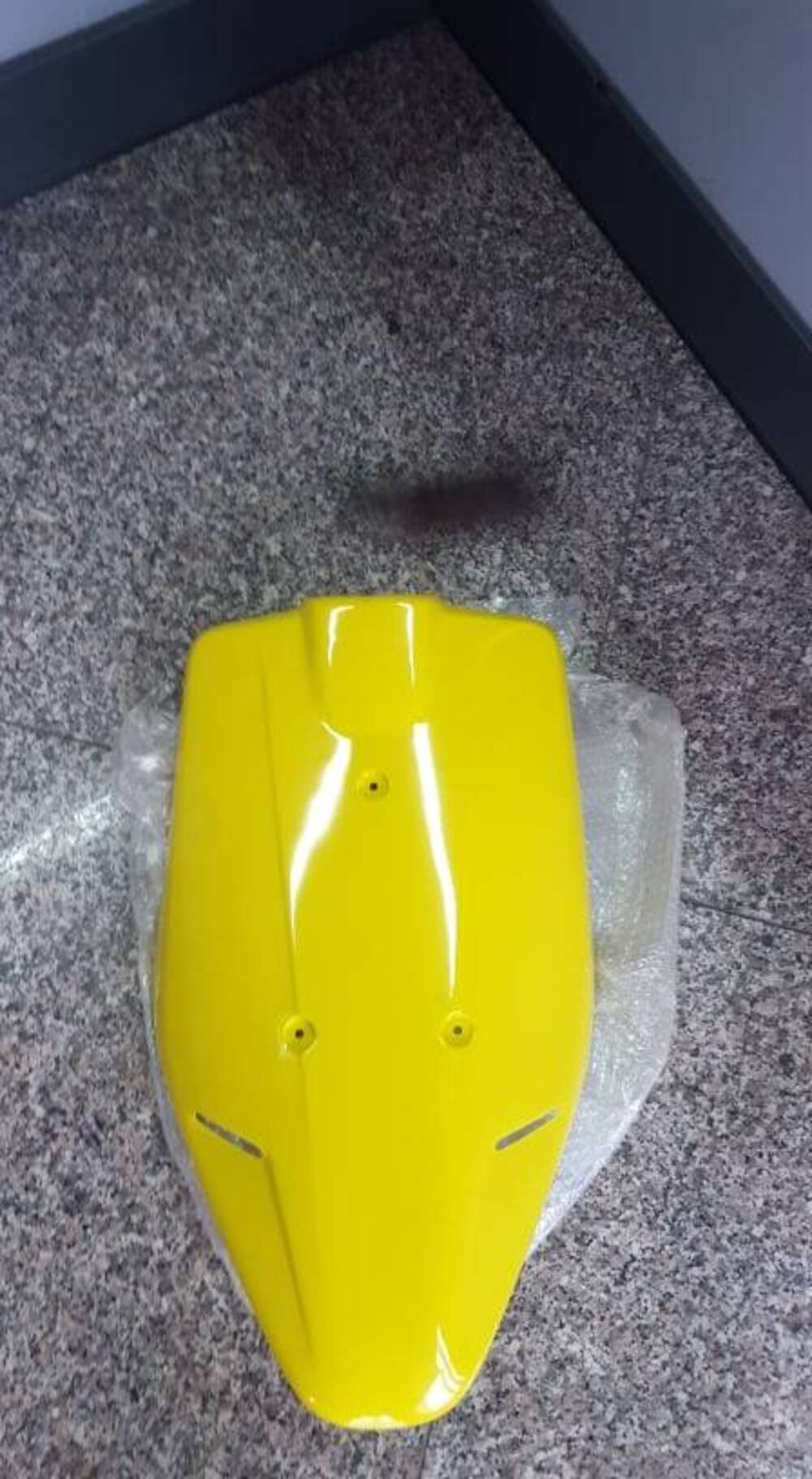 SCUDO ANT. GIALLO LIME AMICO 50 Aprilia