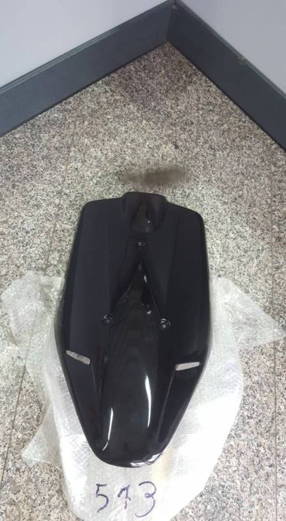 SCUDO ANT. NERO MET. AMICO 50 Aprilia