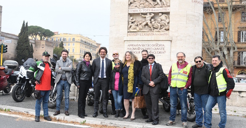 Guardrail salvamotociclisti: via libera della Commissione Europea