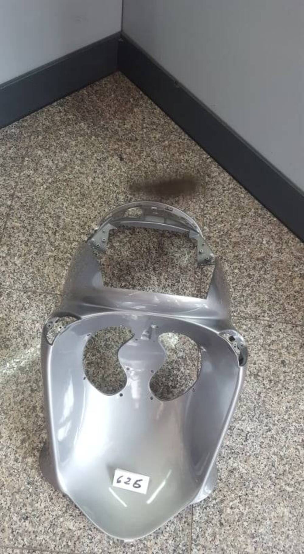 SCUDO ANT. GRIGIO PIOMBO LEONARDO 125 150 250 Aprilia