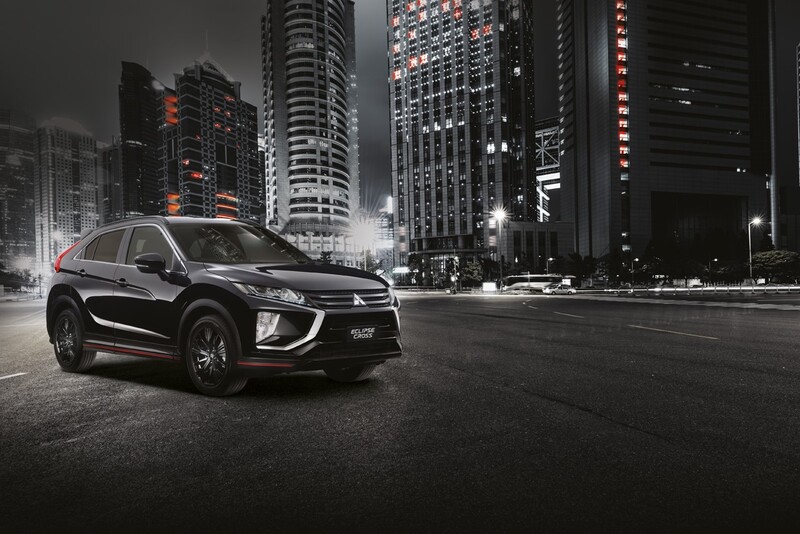 Mitsubishi Eclipse Cross Knight, look dark