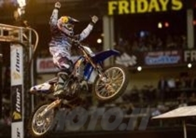 AMA Supercross. Stewart mattatore a Phoenix