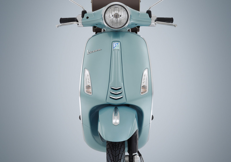 Vespa Primavera 50 Primavera 50 4T 3V Settantesimo (2016) (8)