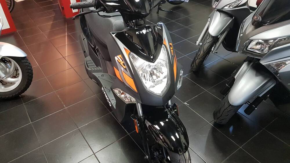 Kymco Agility 50 R12 (2021 - 25) (2)