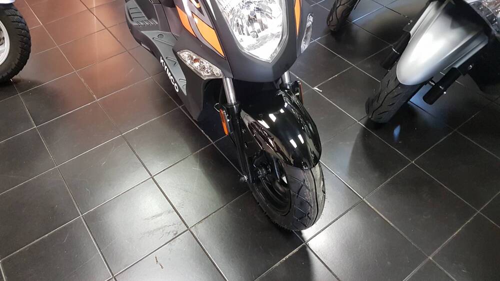 Kymco Agility 50 R12 (2021 - 25) (3)