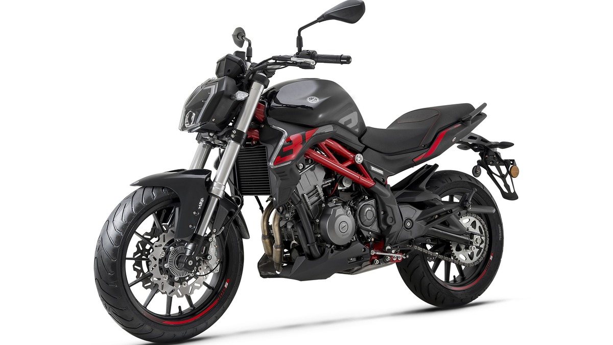 Moto Benelli 300 Benelli 302 Usata Benelli 302 S Motor Show Pesaro