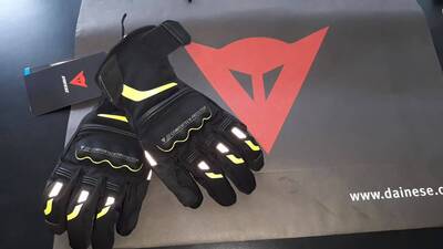 GUANTI TEMPEST D-DRY SHORT UNISEX NERI/GIALLO FLUO Dainese