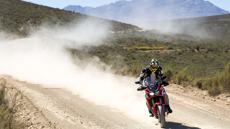 Honda Africa Twin CRF1000L: ecco il nullaosta per le gomme tassellate