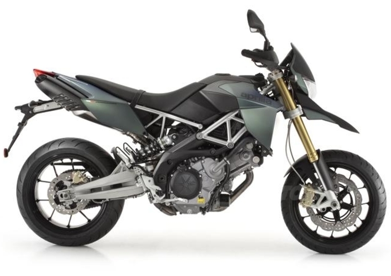 Nuovi colori per Aprilia Dorsoduro 750 e Moto Guzzi V7 Classic