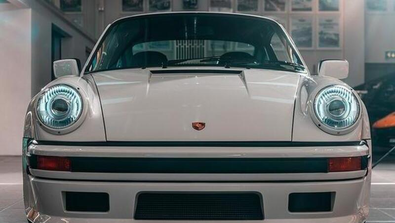 Porsche 911 con motore F1 V6 turbo by Lanzante