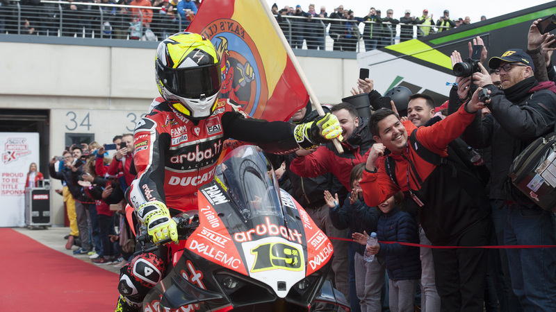 SBK 2019. Bautista vince tutto ad Arag&oacute;n