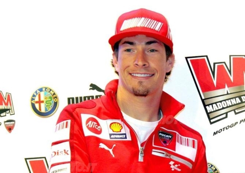 Nicky Hayden si &egrave; fratturato la scapola sinistra e due costole