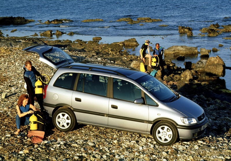 Opel Zafira: il mitico monovolume compie 20 anni