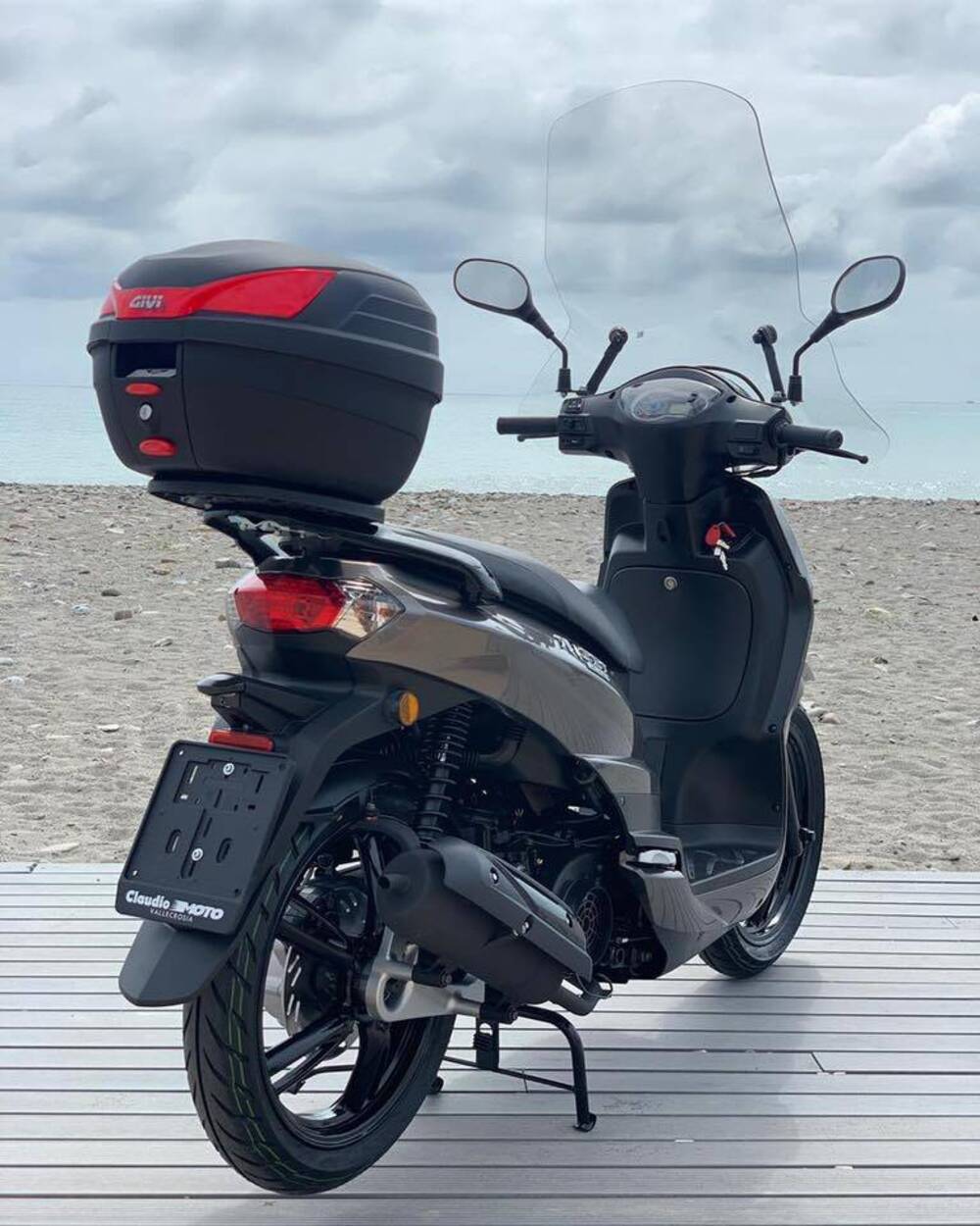 Peugeot Tweet 125i (2017 - 20) (5)