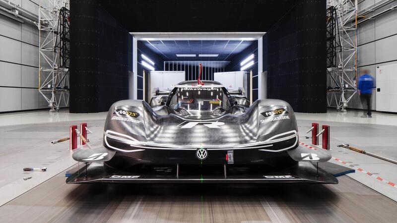 Volkswagen ID R, pronta per un nuovo record? 