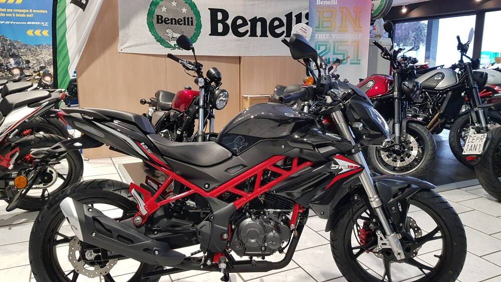 Benelli BN 125 (2021 - 25) (7)