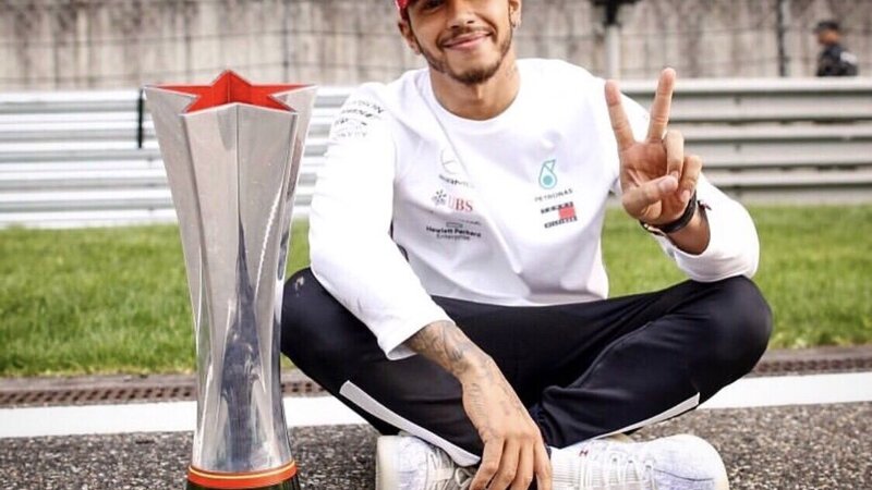 Formula 1: Lewis Hamilton, voglia di Ferrari