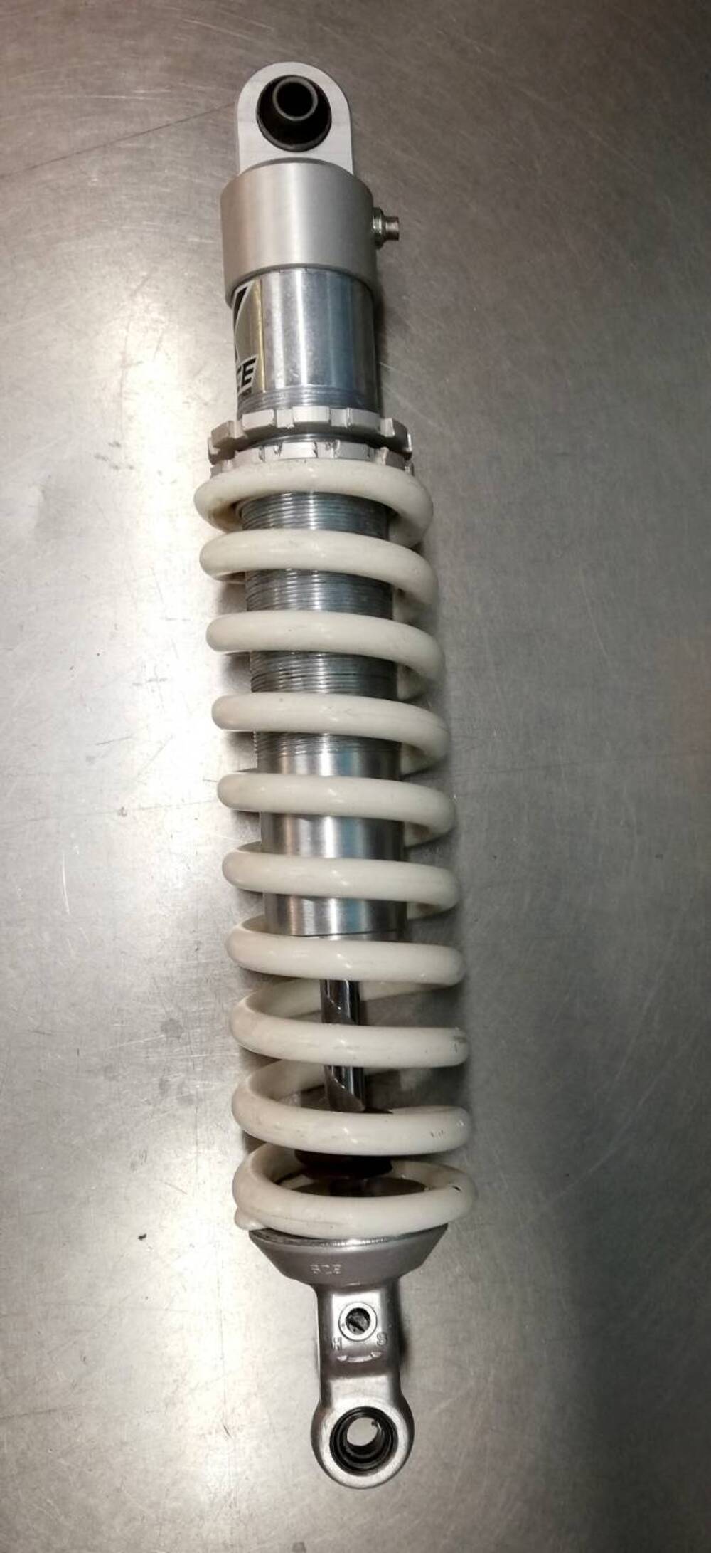 Ammortizzatore super tenere 750 by Xrace (2)