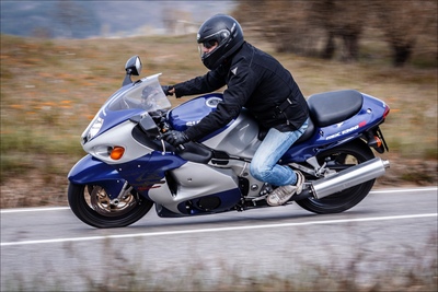 Suzuki Hayabusa GSX 1300R TEST youngtimer: la pi&ugrave; veloce del mondo