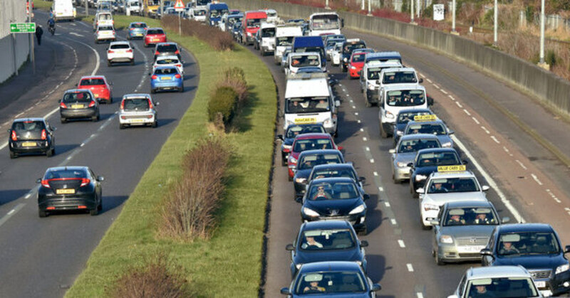 Occhio a usare l&rsquo;auto tutti i giorni: con sovrappeso e code si muore prima