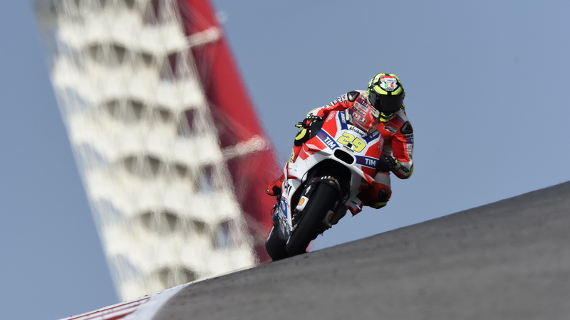 MotoGP. Austin 2016. Iannone batte Marquez nel warm up