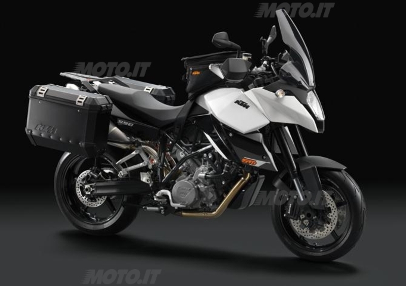 KTM 990 SMT e 990 Adventure con il Kit Traveller in promozione