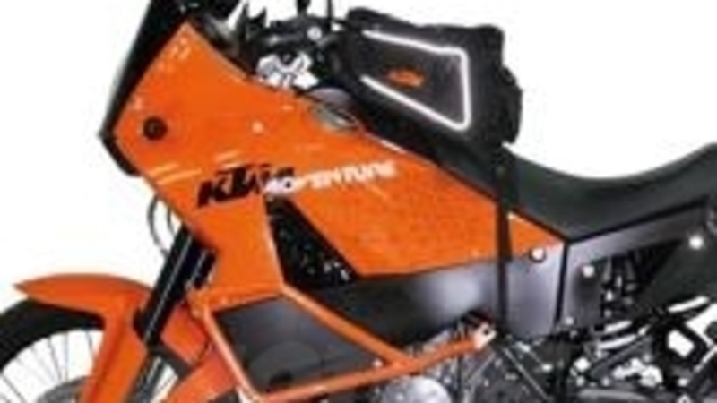 KTM 990 SMT e 990 Adventure con il Kit Traveller in promozione