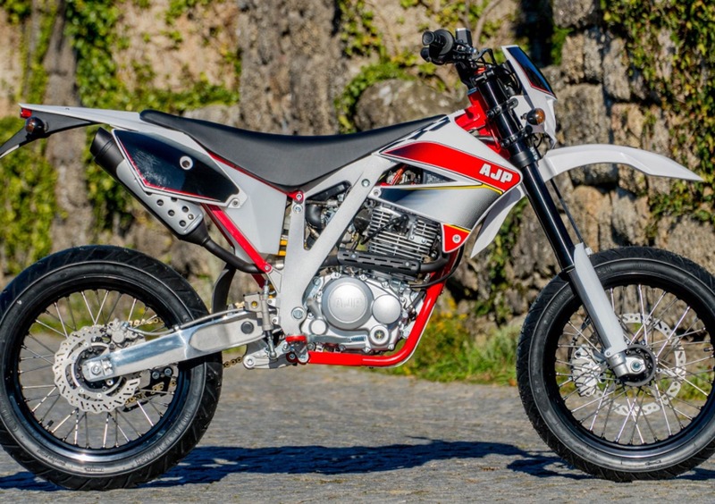 AJP PR3 125 Supermoto Pro PR3 125 Supermoto Pro (2019 - 20)