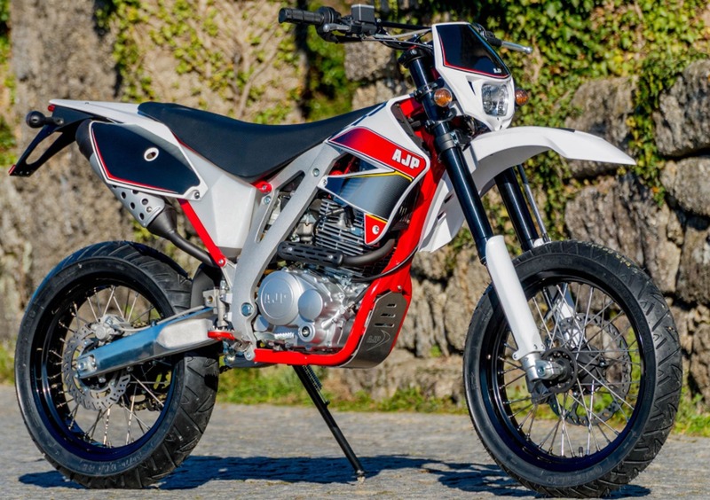 AJP PR3 125 Supermoto Pro PR3 125 Supermoto Pro (2019 - 20) (2)